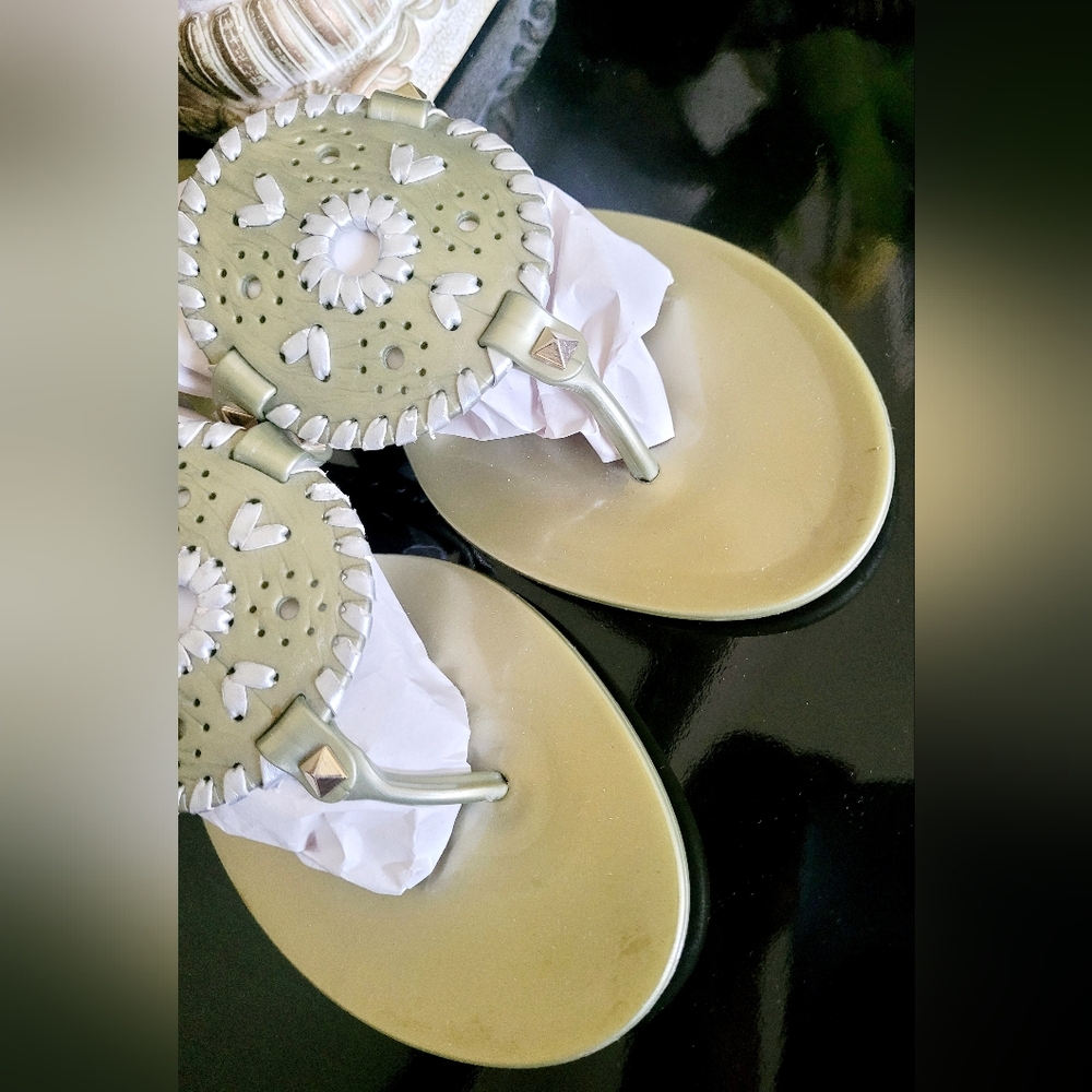 Jack Rogers Georgica Jelly Medallion Stud Gold Platinum Women's Sandals US 8 - Picture 6 of 16